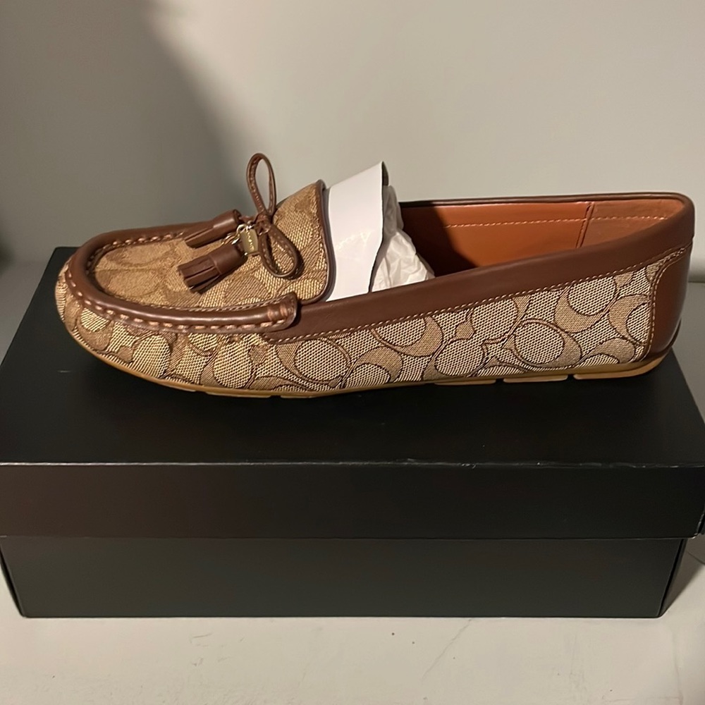 Coach Loafers size 9 B Khaki/Saddle
